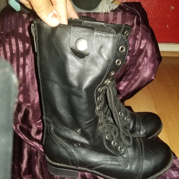 Black combat boots - Picture 4 of 5